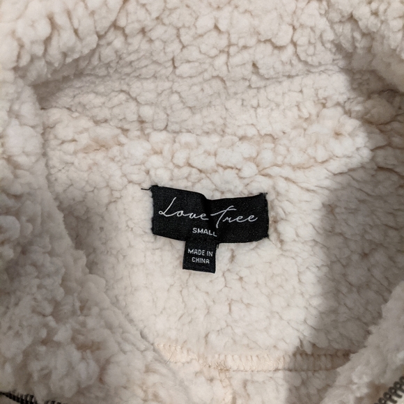 Cream Colored Sherpa Vest - Picture 3 of 3